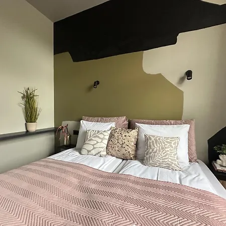 Rixstay Apartman *